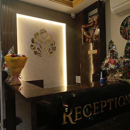 Shree Shyamraj Hotel Уджайн Екстериор снимка