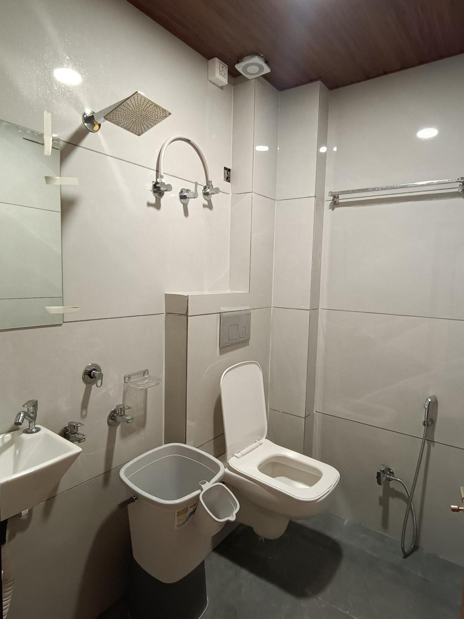 Shree Shyamraj Hotel Уджайн Екстериор снимка
