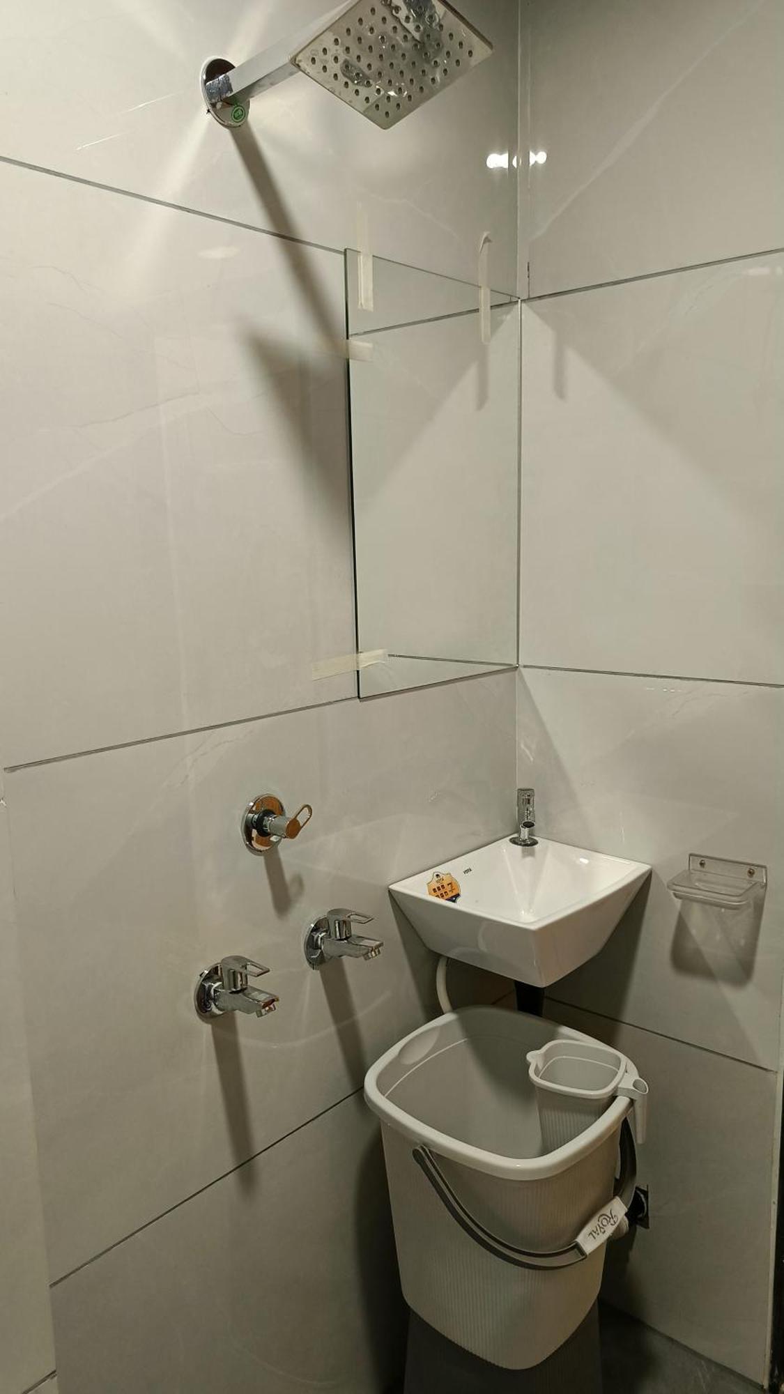 Shree Shyamraj Hotel Уджайн Екстериор снимка